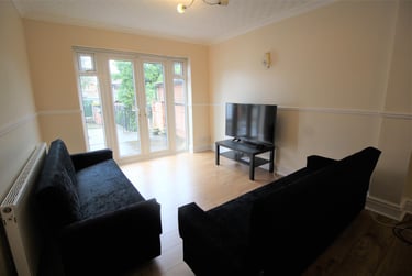 6 bed house, Arnesby Road, Lenton, Nottingham, NG72EA - Image 1